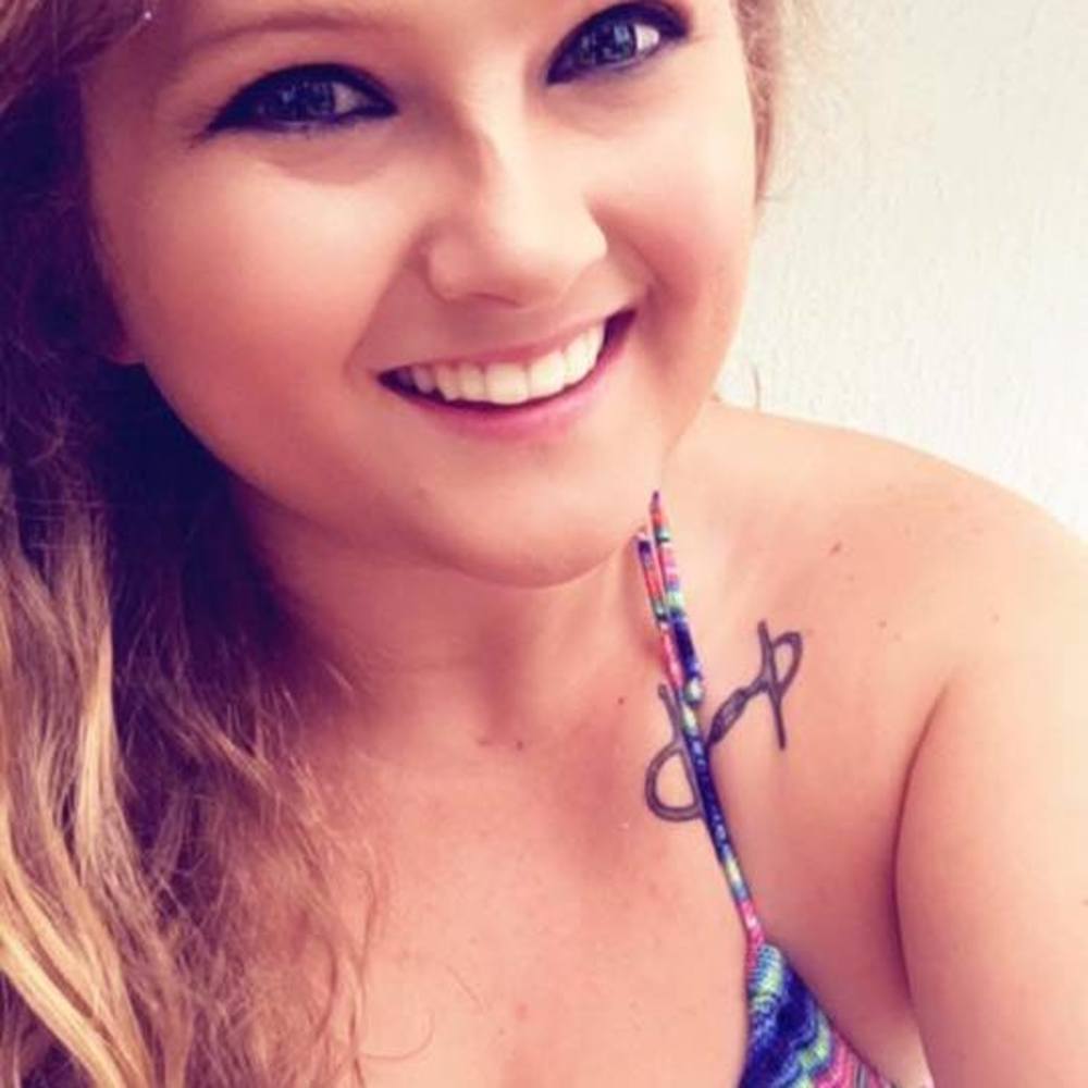 Meet your Posher, Cloe